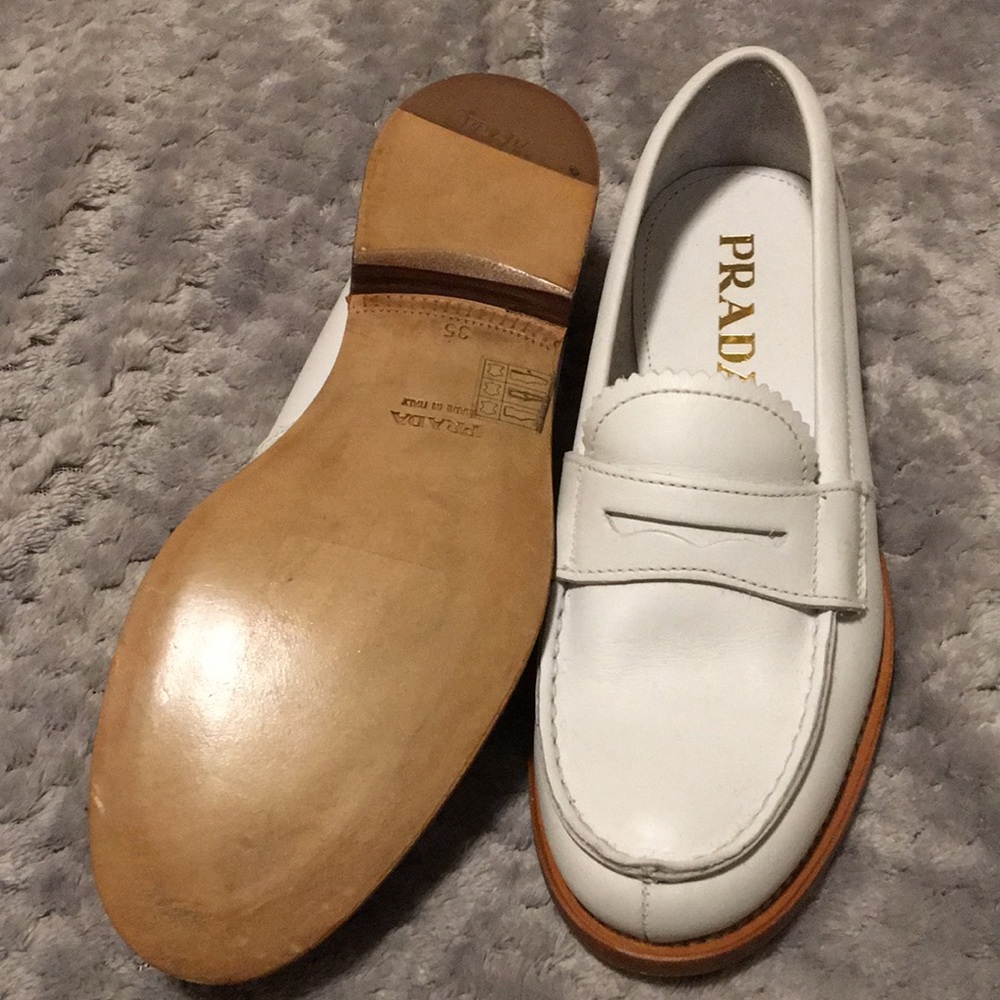 SOLD ππHP 12/29ππPrada loafer - Picture 7 of 13